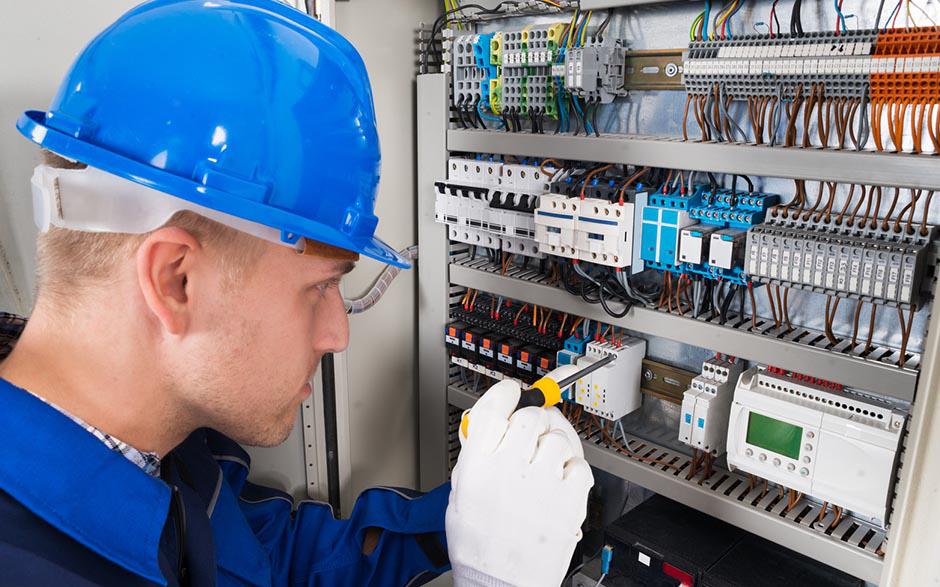électricien urgence Issou